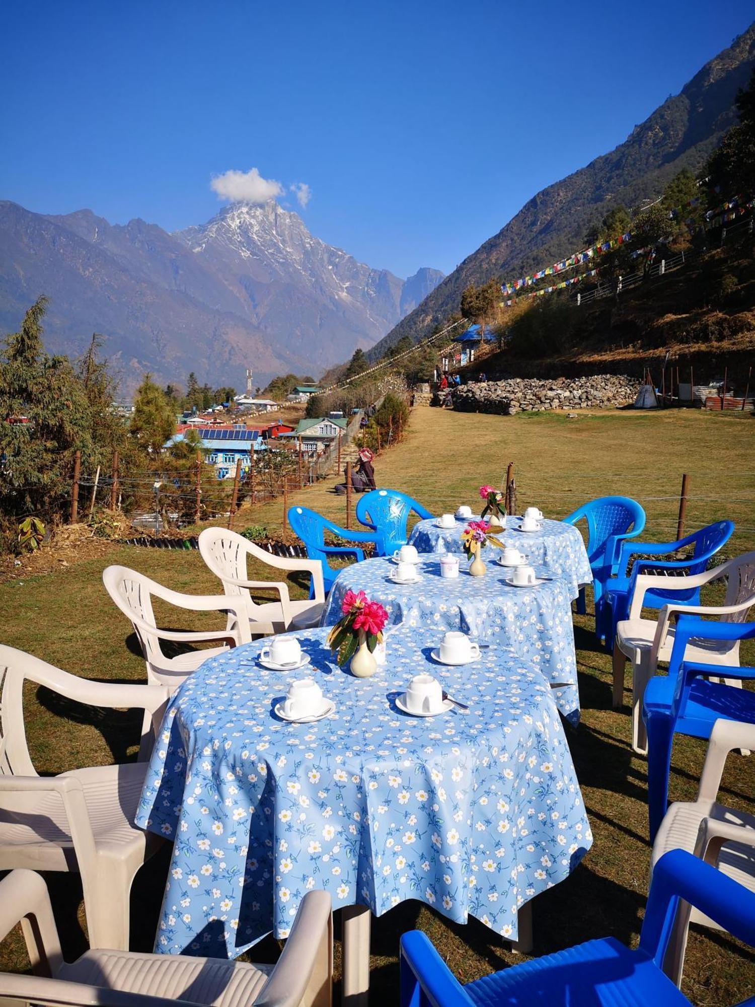Lukla Himalaya Lodge Экстерьер фото